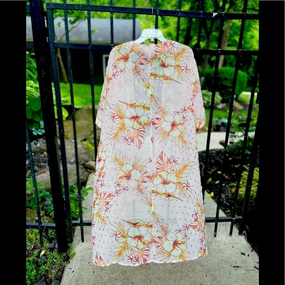 GYPSIES & MOONDUST peach floral kimono - Picture 3 of 3